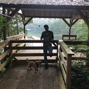 Meet your Posher, Bernardo